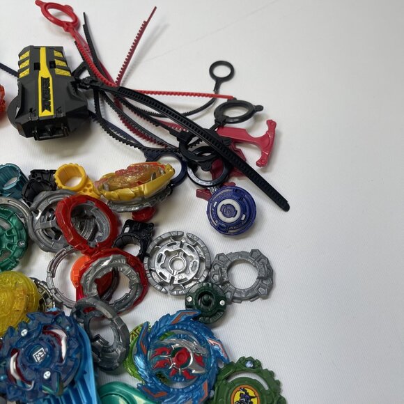 Huge Lot of Beyblade Burst Parts Launchers & Accessories Mixed Set - Picture 5 of 9